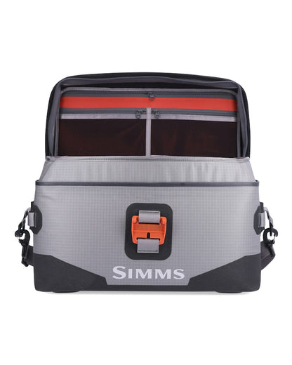 SIMMS DRY CREEK ボートバッグ SMALL STEEL