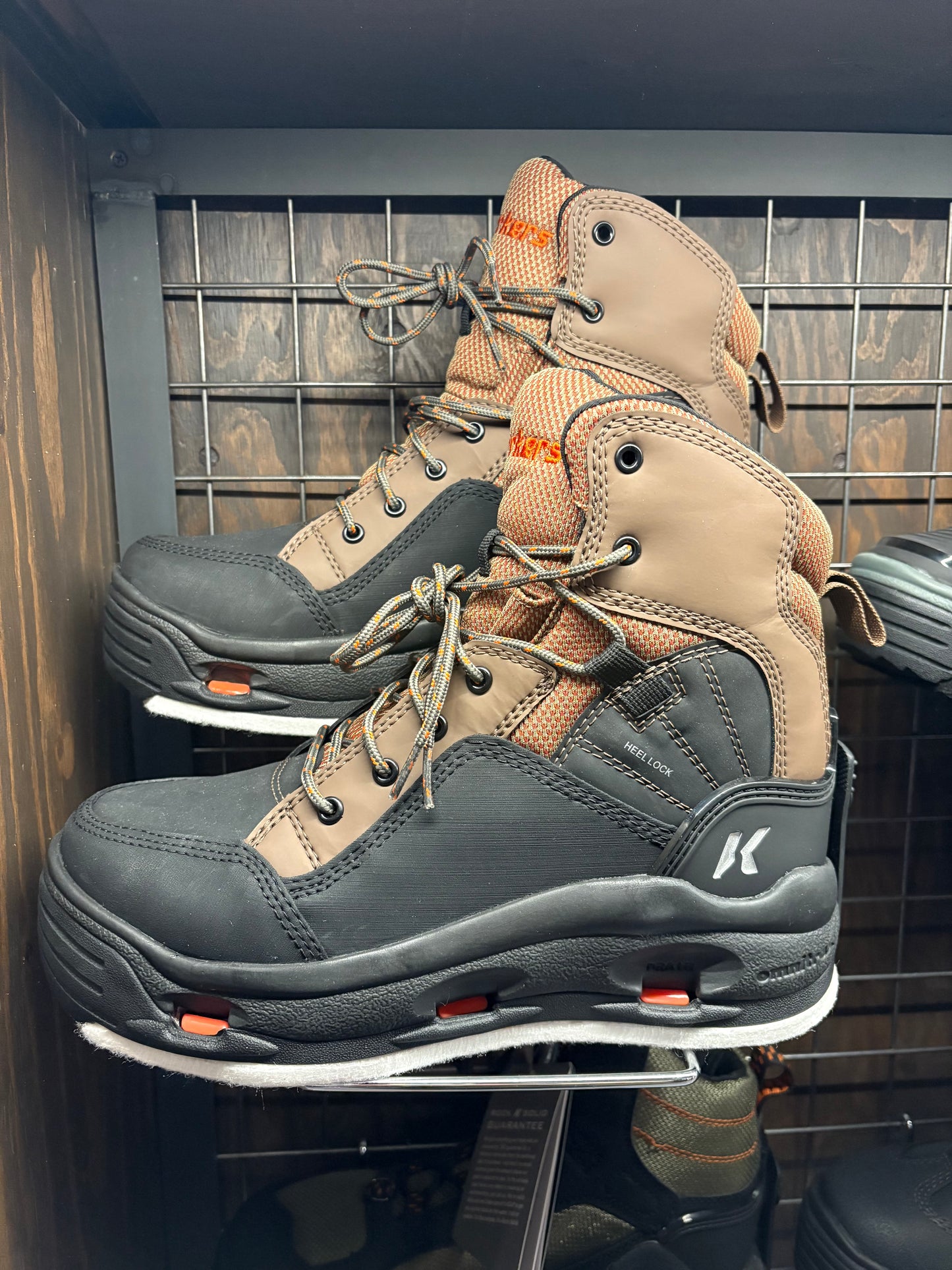 C&F DESIGN(シーアンドエフデザイン) コーカーズ バックスキン US10 【40%OFF】