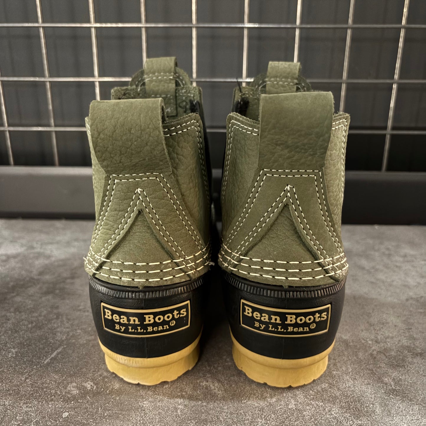 BEAN BOOT 6.5 CHELS EA WOMEN