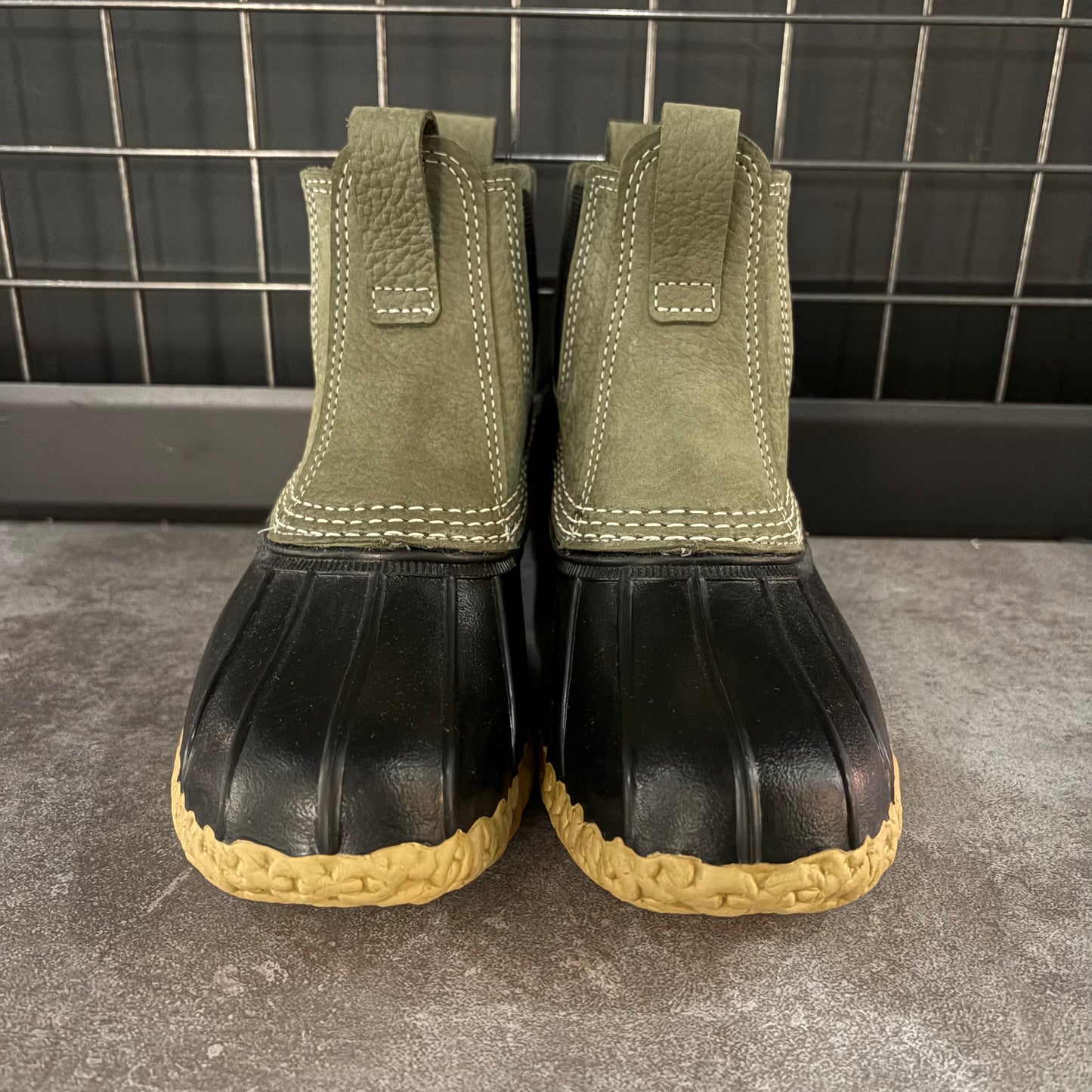 BEAN BOOT 6.5 CHELS EA WOMEN