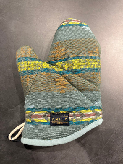 PWM Stitch Mitten RHArroyo 1SZ